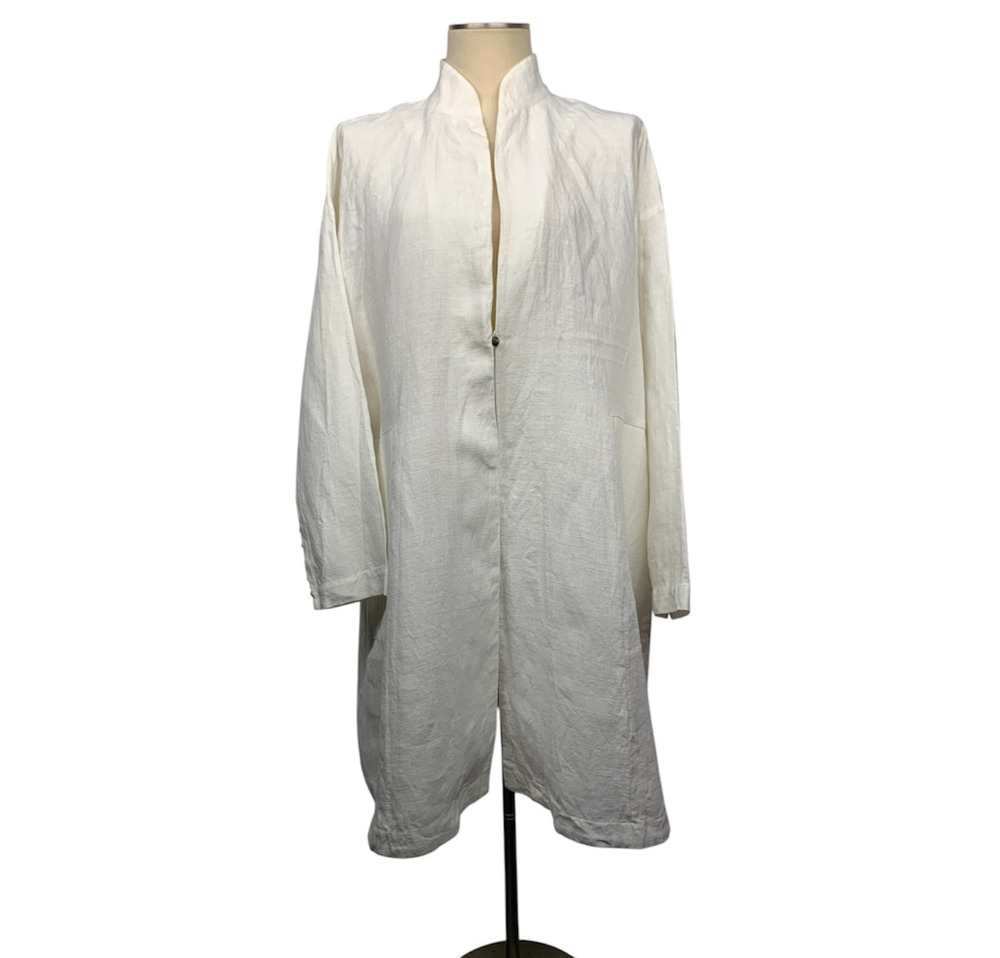 Eskandar Women size 2 (14-16) Cream Linen Coat One Button Front Sleeve Detail